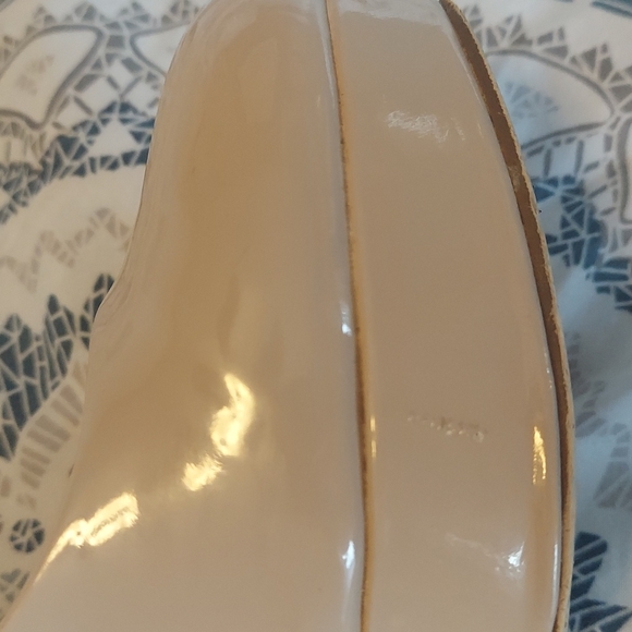 Guess platform heels, size 7 - Picture 6 of 9